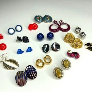 Vintage style earring lot, 18 pairs of earrings